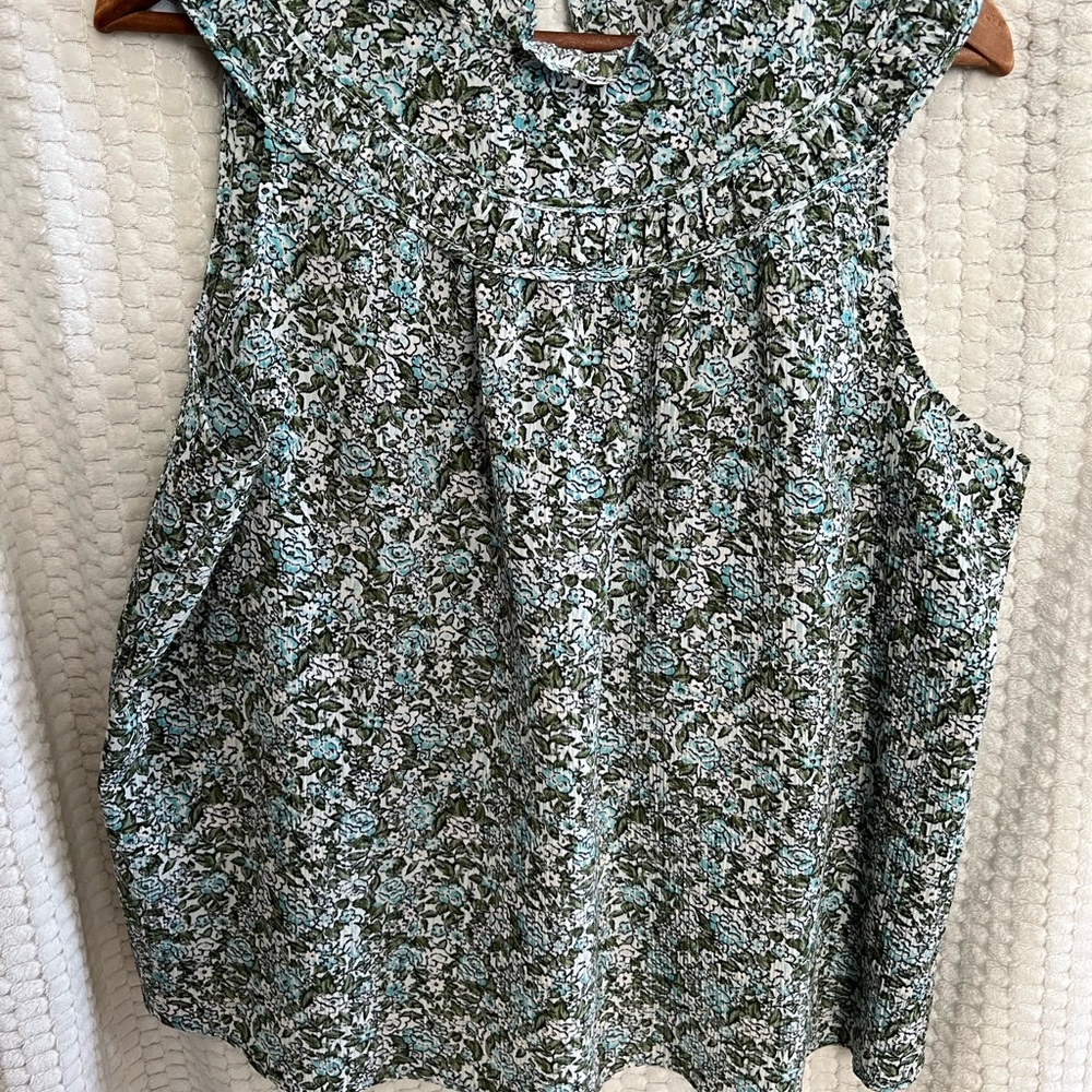 LC Lauren Conrad Floral Sleeveless Blouse - Black and Blue